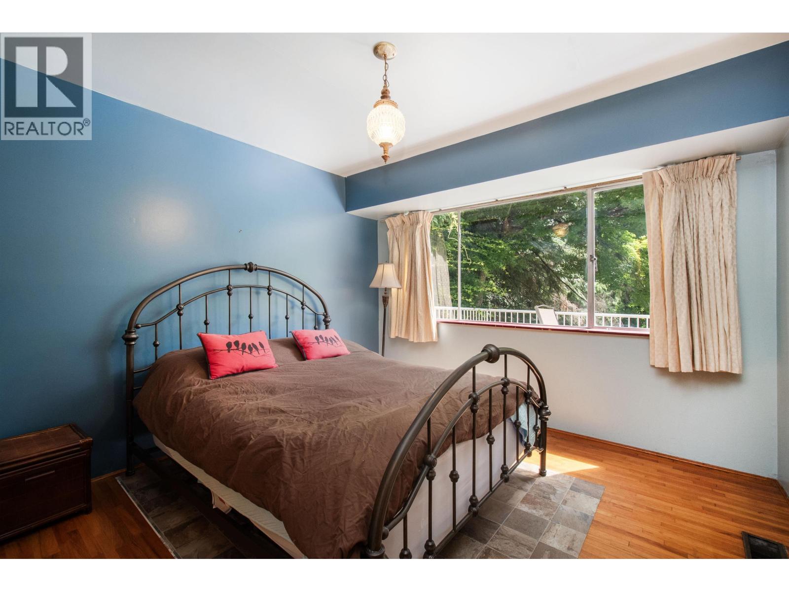 1852 Appin Road, North Vancouver, British Columbia  V7J 2T5 - Photo 15 - R3041897