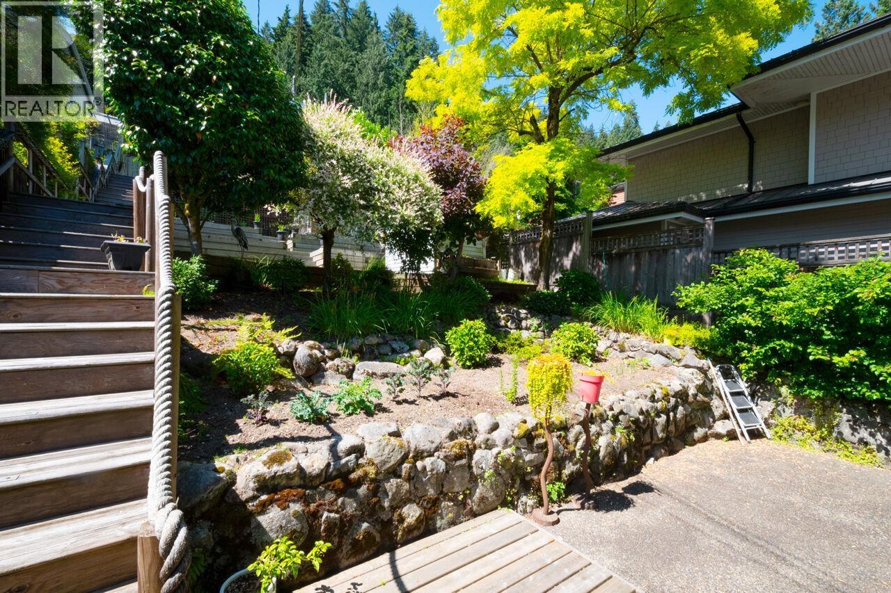 2564 Panorama Drive, North Vancouver, British Columbia  V7G 1V5 - Photo 29 - R3041898