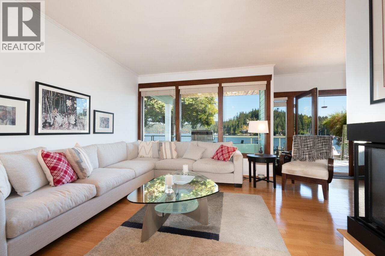 2564 Panorama Drive, North Vancouver, British Columbia  V7G 1V5 - Photo 6 - R3041898