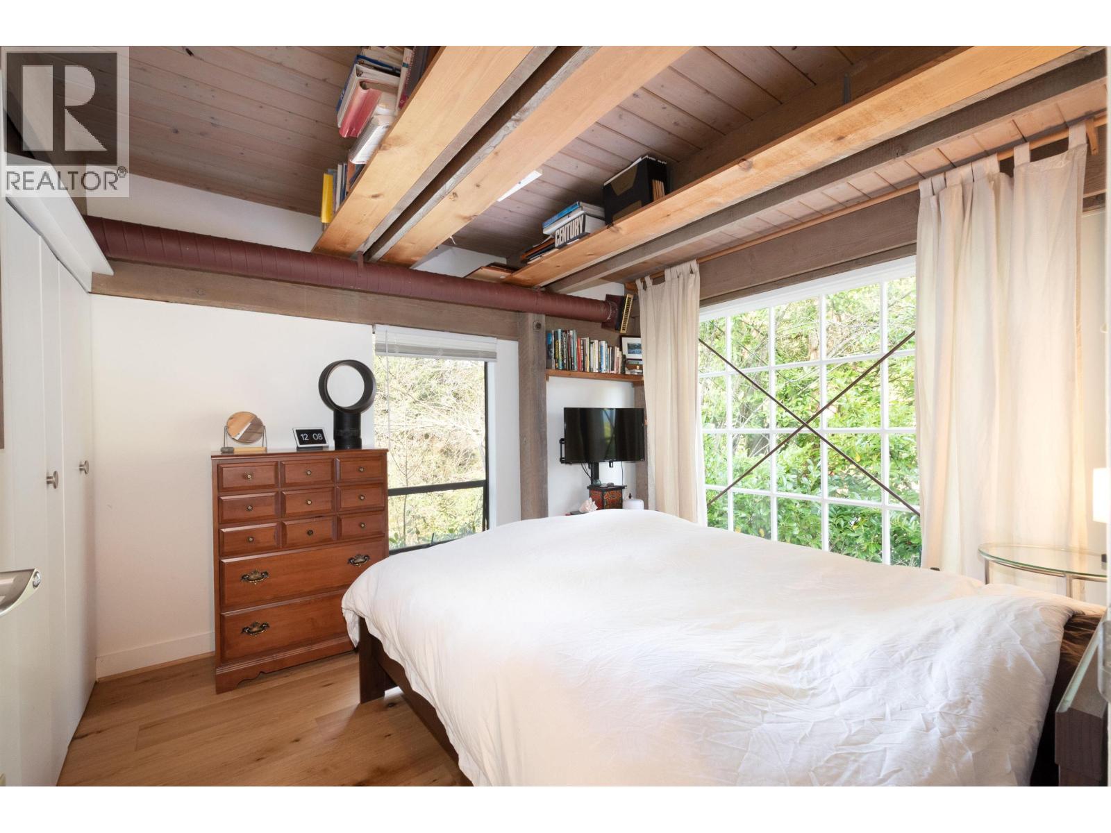 4477 Strathcona Road, North Vancouver, British Columbia  V7G 1G7 - Photo 18 - R3041900