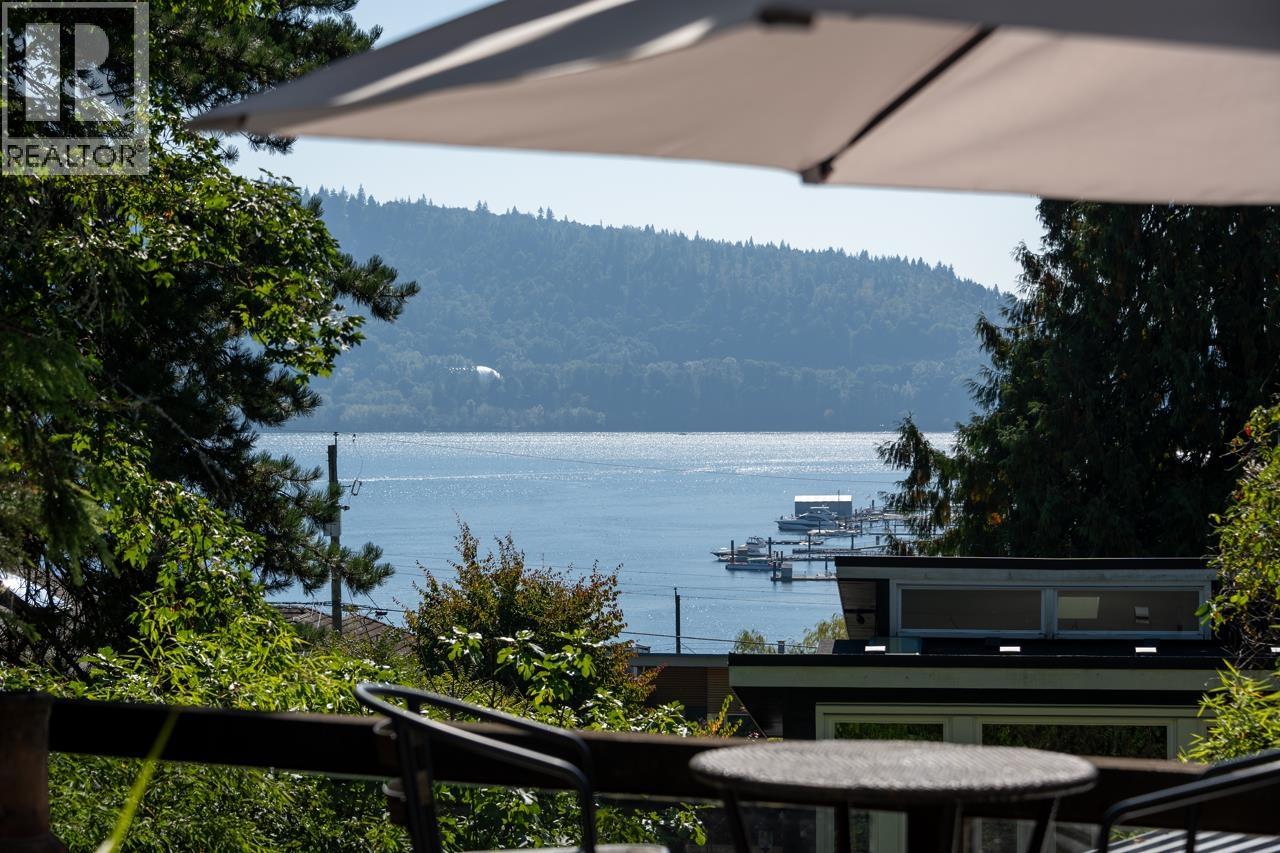 4477 Strathcona Road, North Vancouver, British Columbia  V7G 1G7 - Photo 29 - R3041900