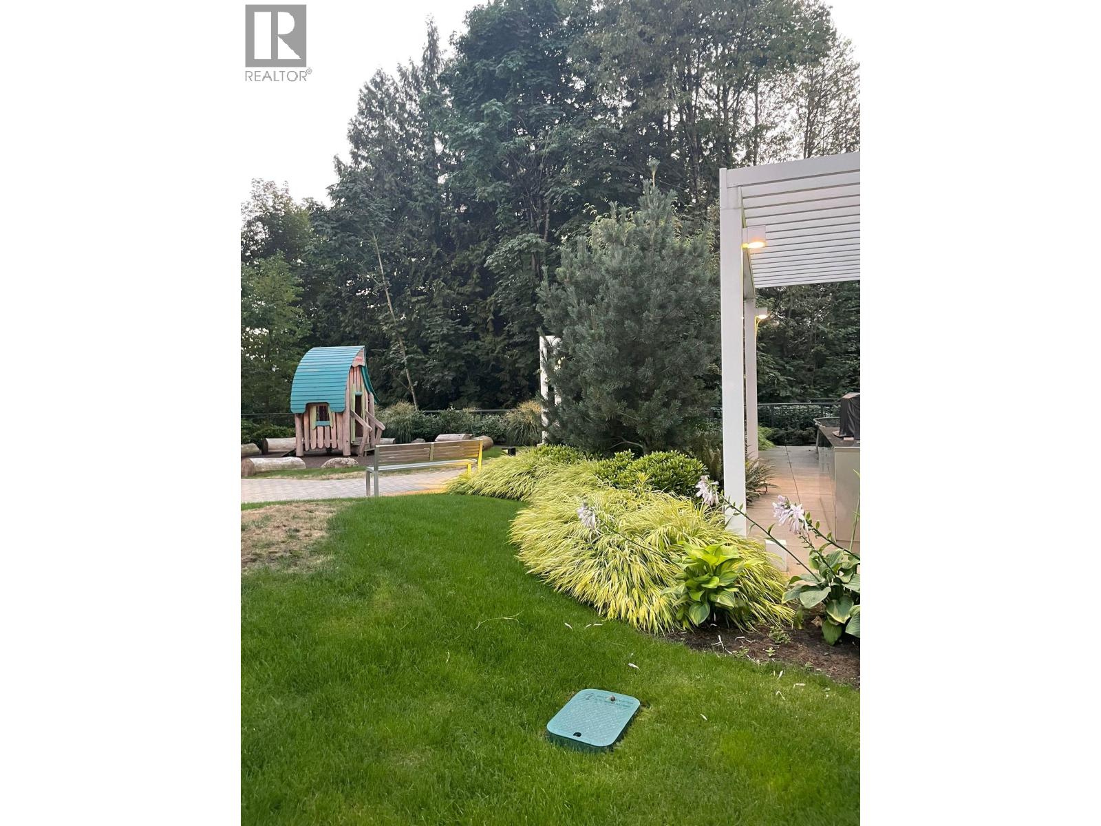 408 595 Austin Avenue, Coquitlam, British Columbia  V3H 0N7 - Photo 13 - R3041903