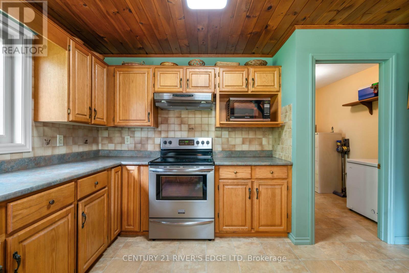 814 Plumhollow Road, Rideau Lakes, Ontario  K0E 1B0 - Photo 22 - X12374317