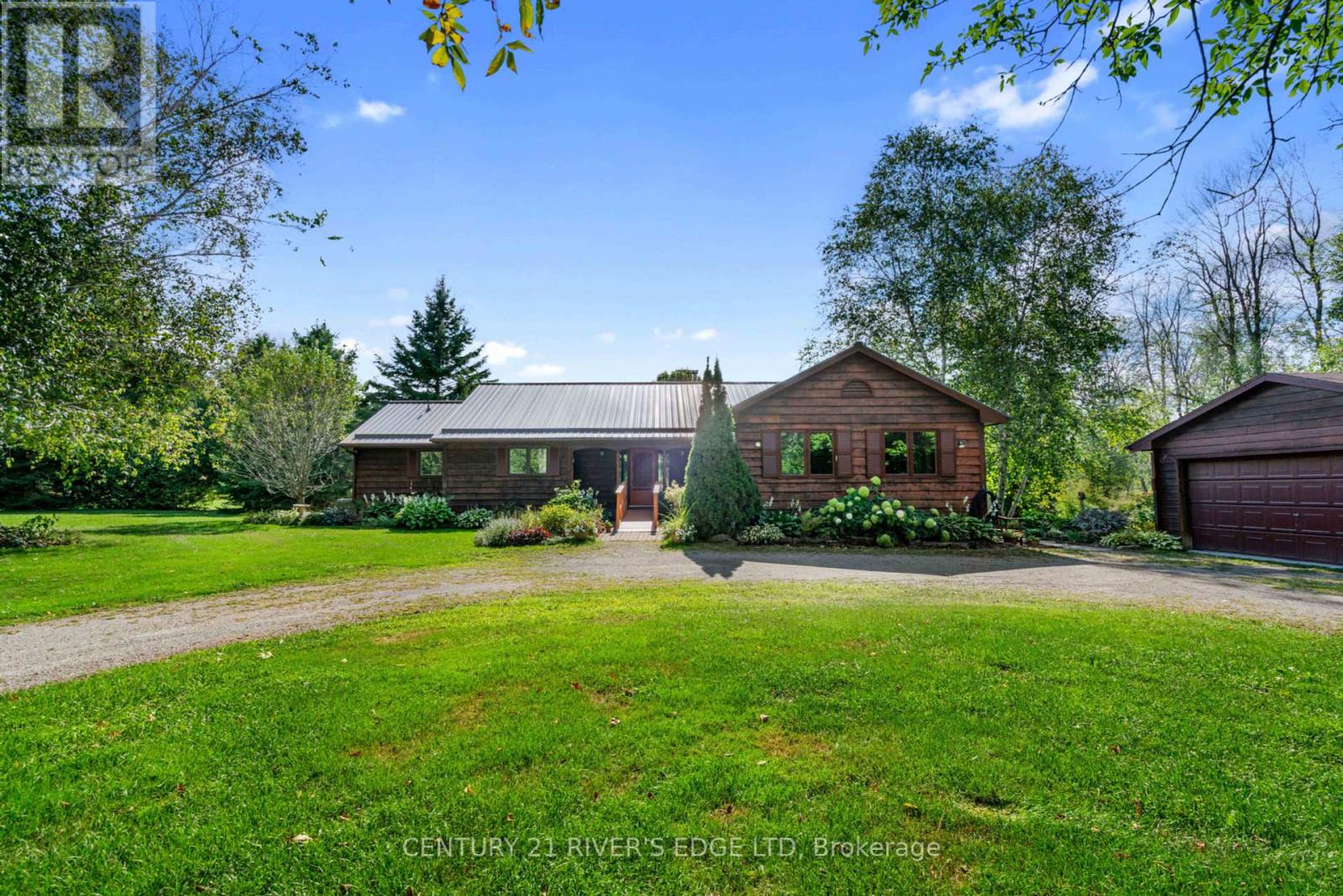 814 Plumhollow Road, Rideau Lakes, Ontario  K0E 1B0 - Photo 9 - X12374317