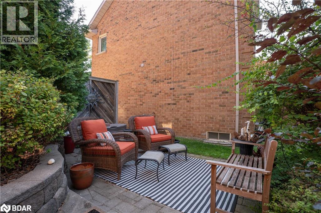 19 Grand Forest Drive, Barrie, Ontario  L4N 7E7 - Photo 5 - 40765147