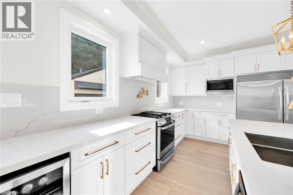 14 Marr Avenue, Grimsby, Ontario  L3M 2N7 - Photo 12 - 40763162