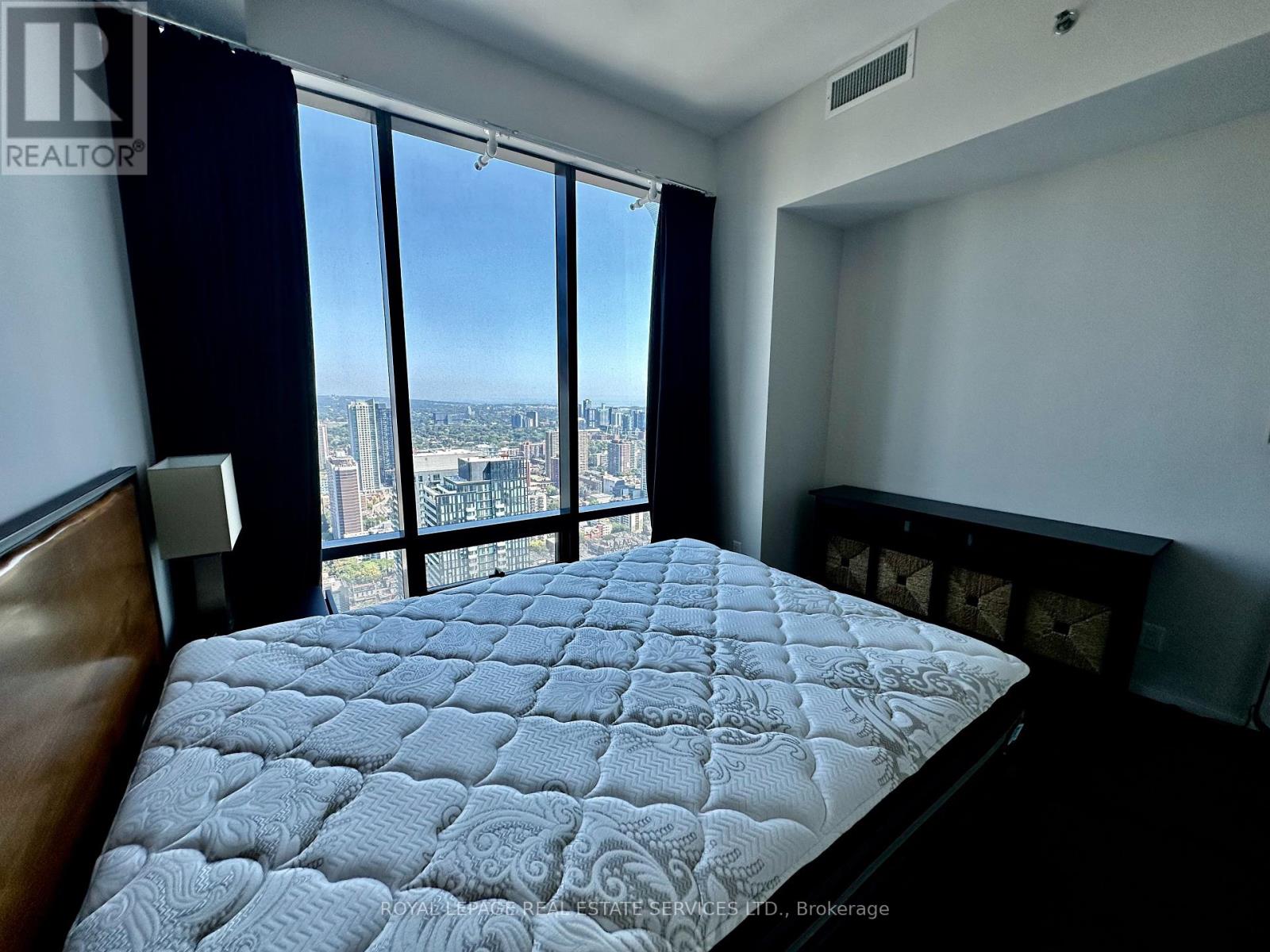 4501 - 5 St Joseph Street, Toronto, Ontario  M4Y 1J6 - Photo 17 - C12374045