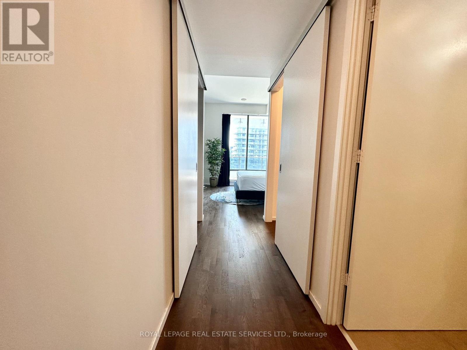 4501 - 5 St Joseph Street, Toronto, Ontario  M4Y 1J6 - Photo 8 - C12374045
