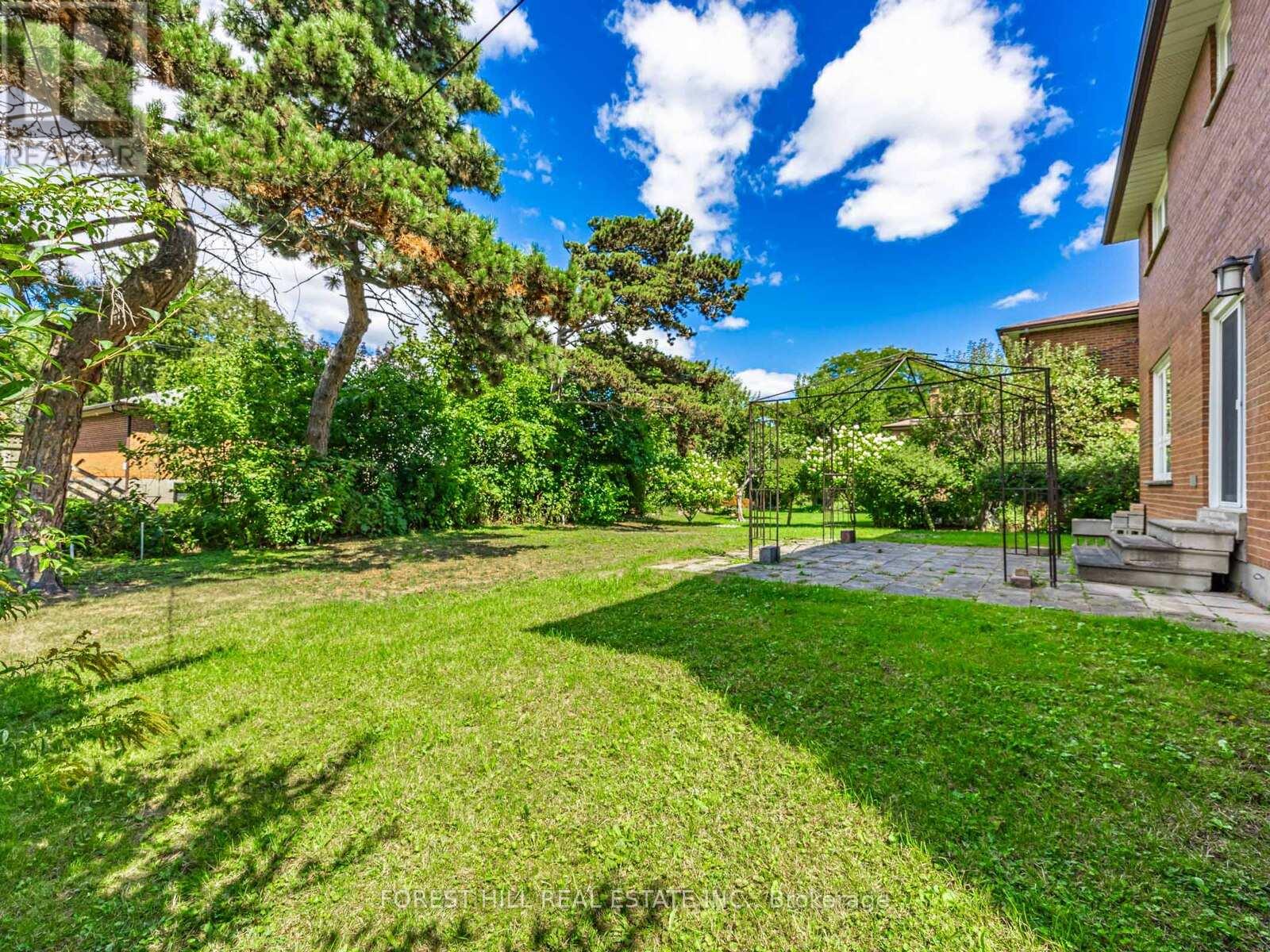 16 Clayland Drive, Toronto, Ontario  M3A 2A4 - Photo 32 - C12374092