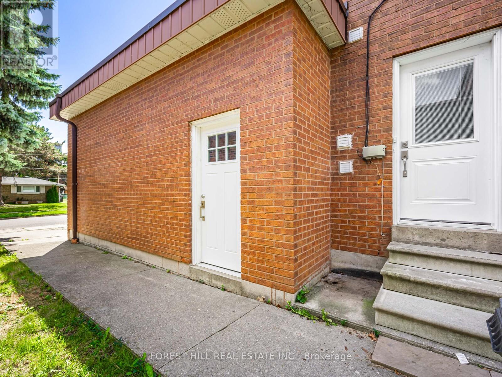 16 Clayland Drive, Toronto, Ontario  M3A 2A4 - Photo 34 - C12374092