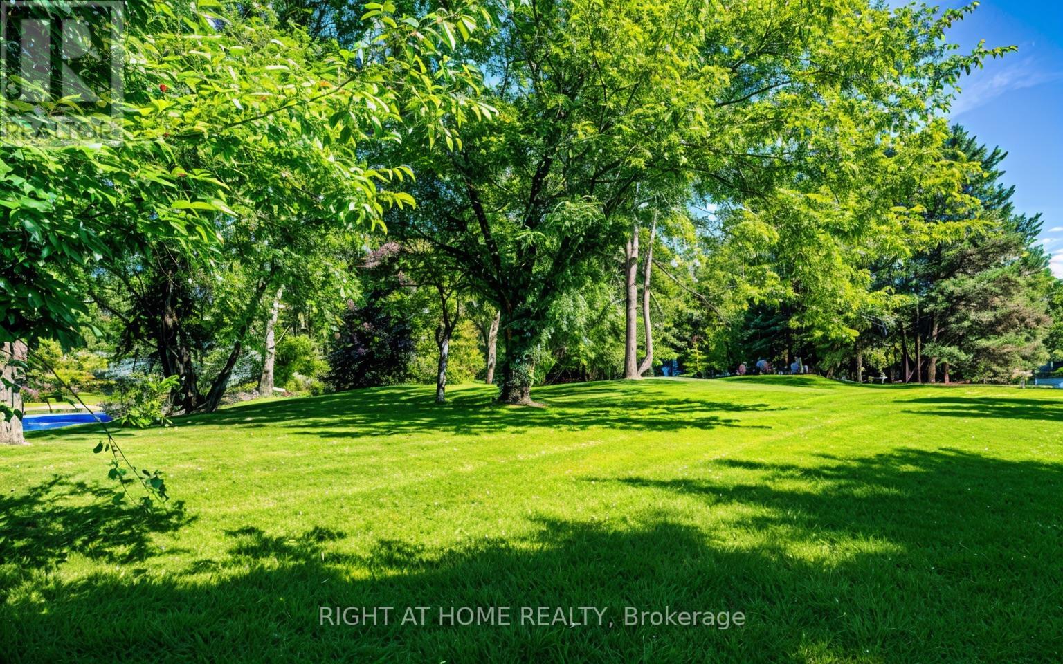 33 Post Road, Toronto (Bridle Path-Sunnybrook-York Mills), Ontario  M3B 1J1 - Photo 6 - C12374142