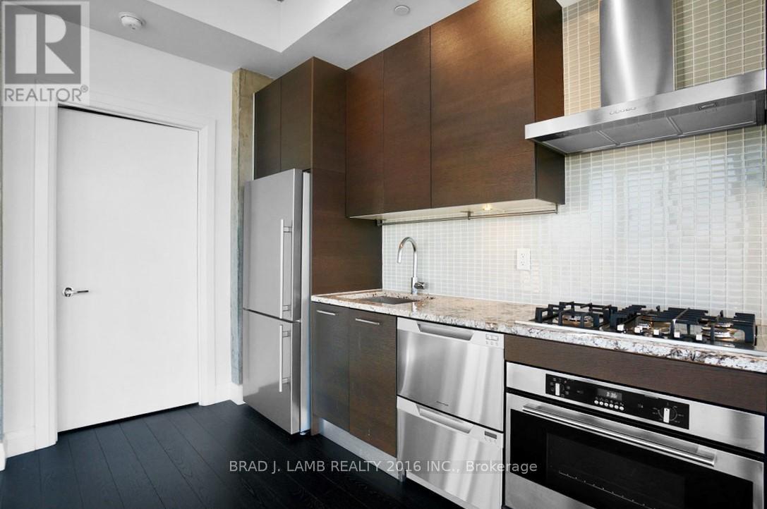 3701 - 224 King Street W, Toronto, Ontario  M5V 1N6 - Photo 2 - C12374227