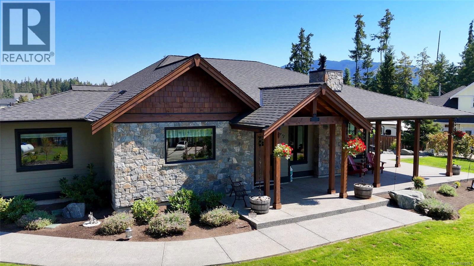 7375 Lakefront Dr, Lake Cowichan, British Columbia  V0R 2G1 - Photo 1 - 1012287