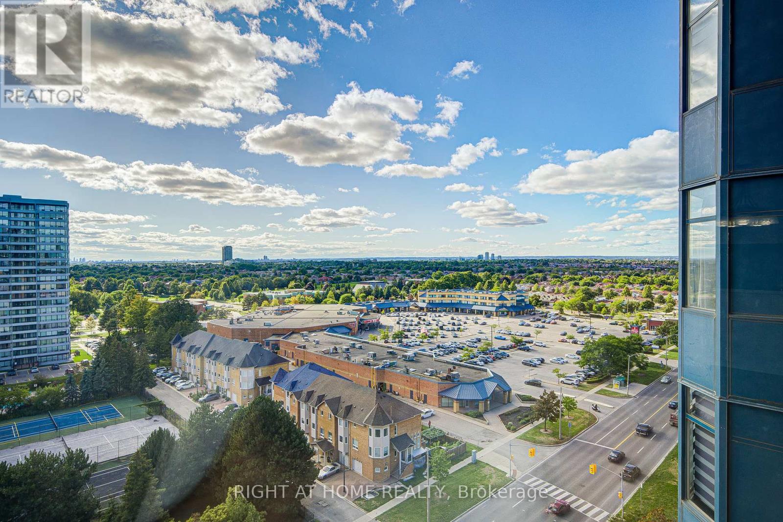 1501 - 88 Alton Towers Circle, Toronto, Ontario  M1V 5C5 - Photo 12 - E12374111