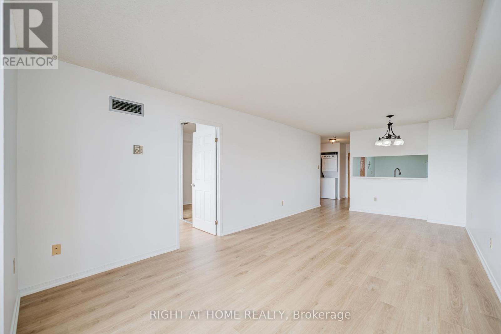 1501 - 88 Alton Towers Circle, Toronto, Ontario  M1V 5C5 - Photo 17 - E12374111