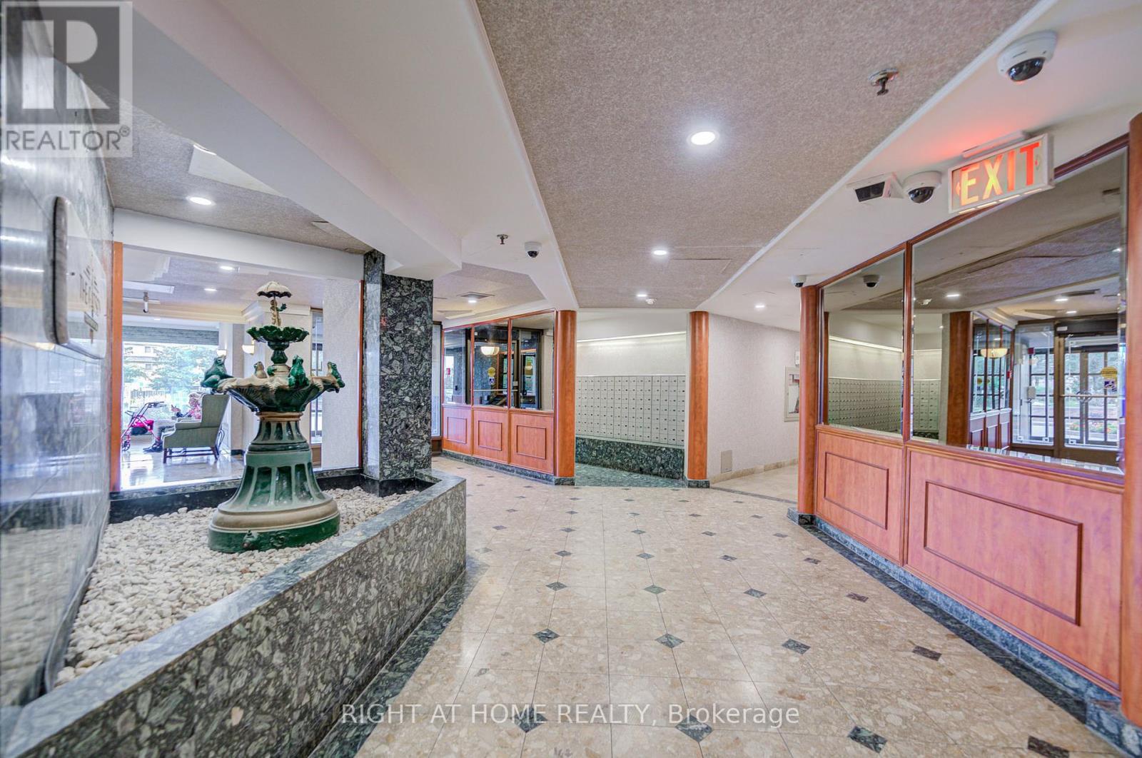 1501 - 88 Alton Towers Circle, Toronto, Ontario  M1V 5C5 - Photo 3 - E12374111