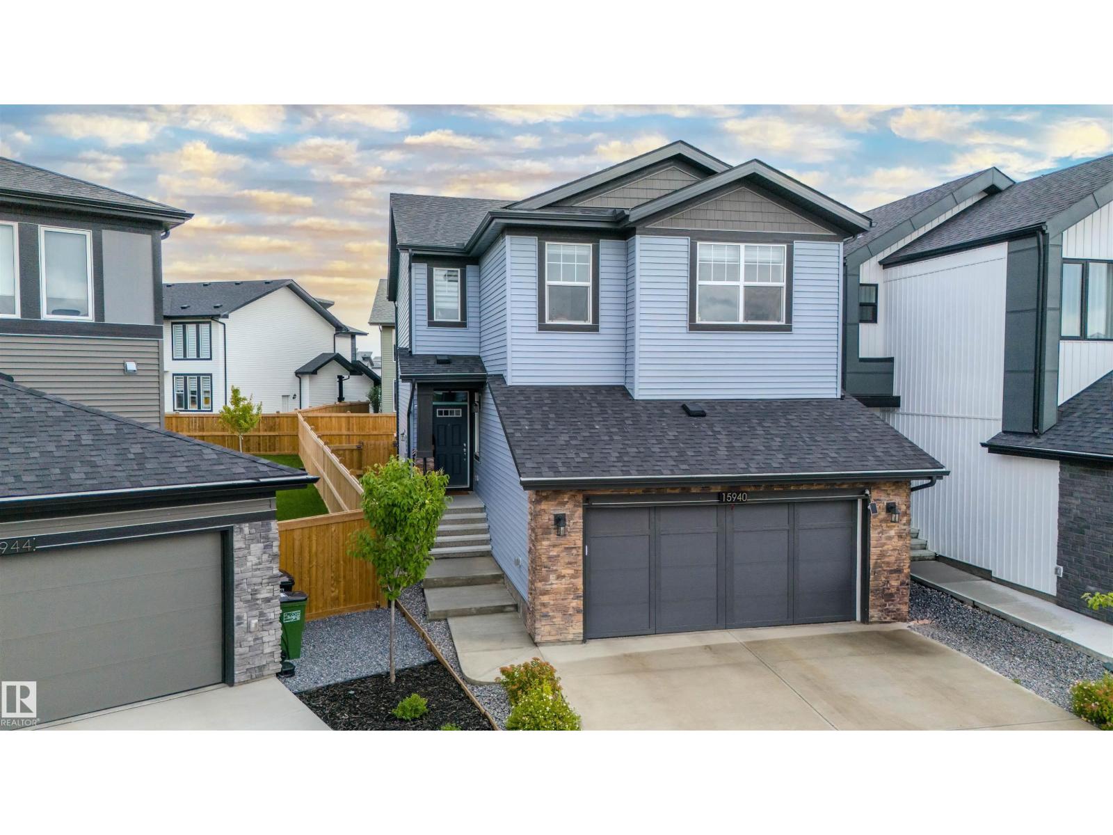 15940 19 Av Sw, Edmonton, Alberta  T6W 4X6 - Photo 2 - E4455627