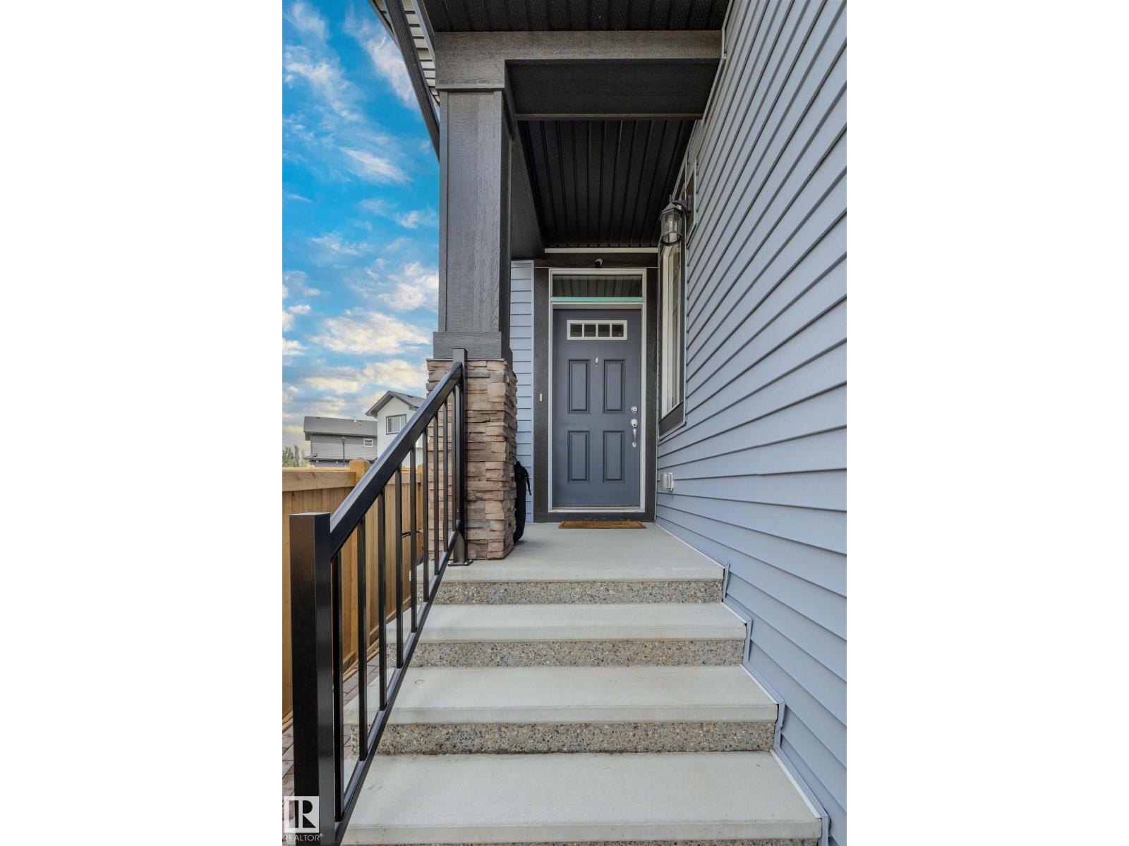 15940 19 Av Sw, Edmonton, Alberta  T6W 4X6 - Photo 3 - E4455627