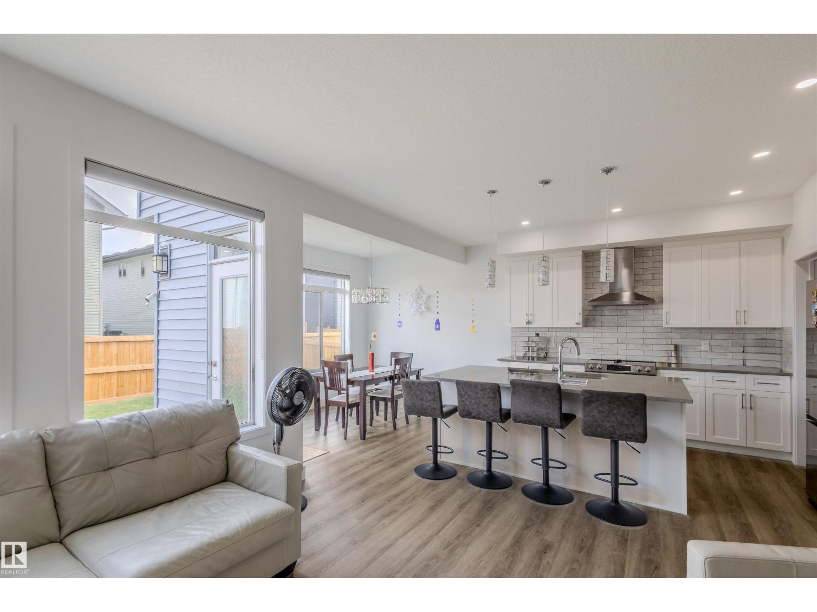 15940 19 Av Sw, Edmonton, Alberta  T6W 4X6 - Photo 7 - E4455627