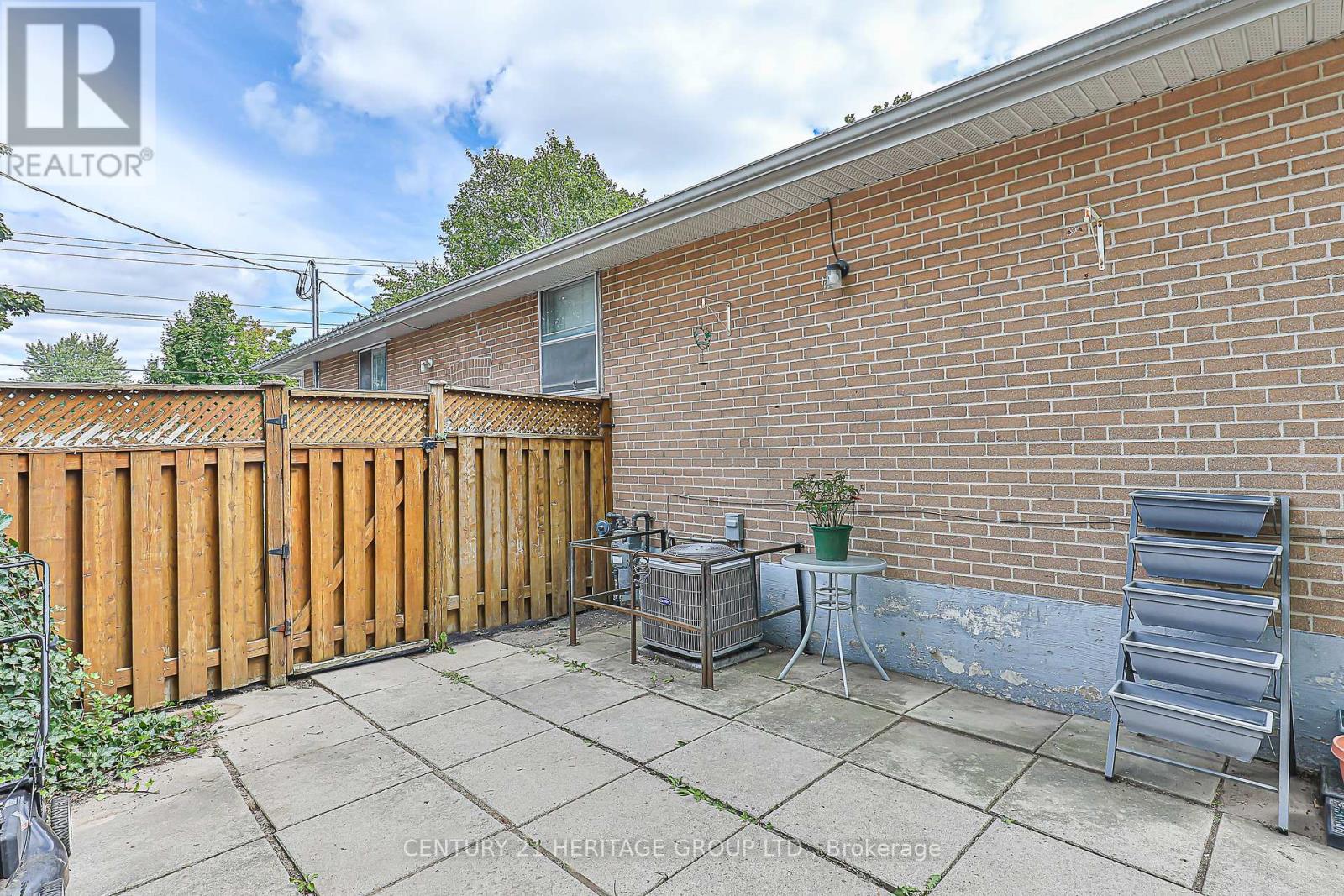 116 Longford Drive, Newmarket, Ontario  L3Y 2Y5 - Photo 34 - N12374093