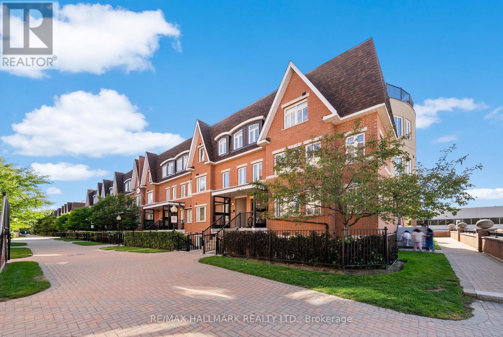 Property at 213 - 308 JOHN STREET image 3