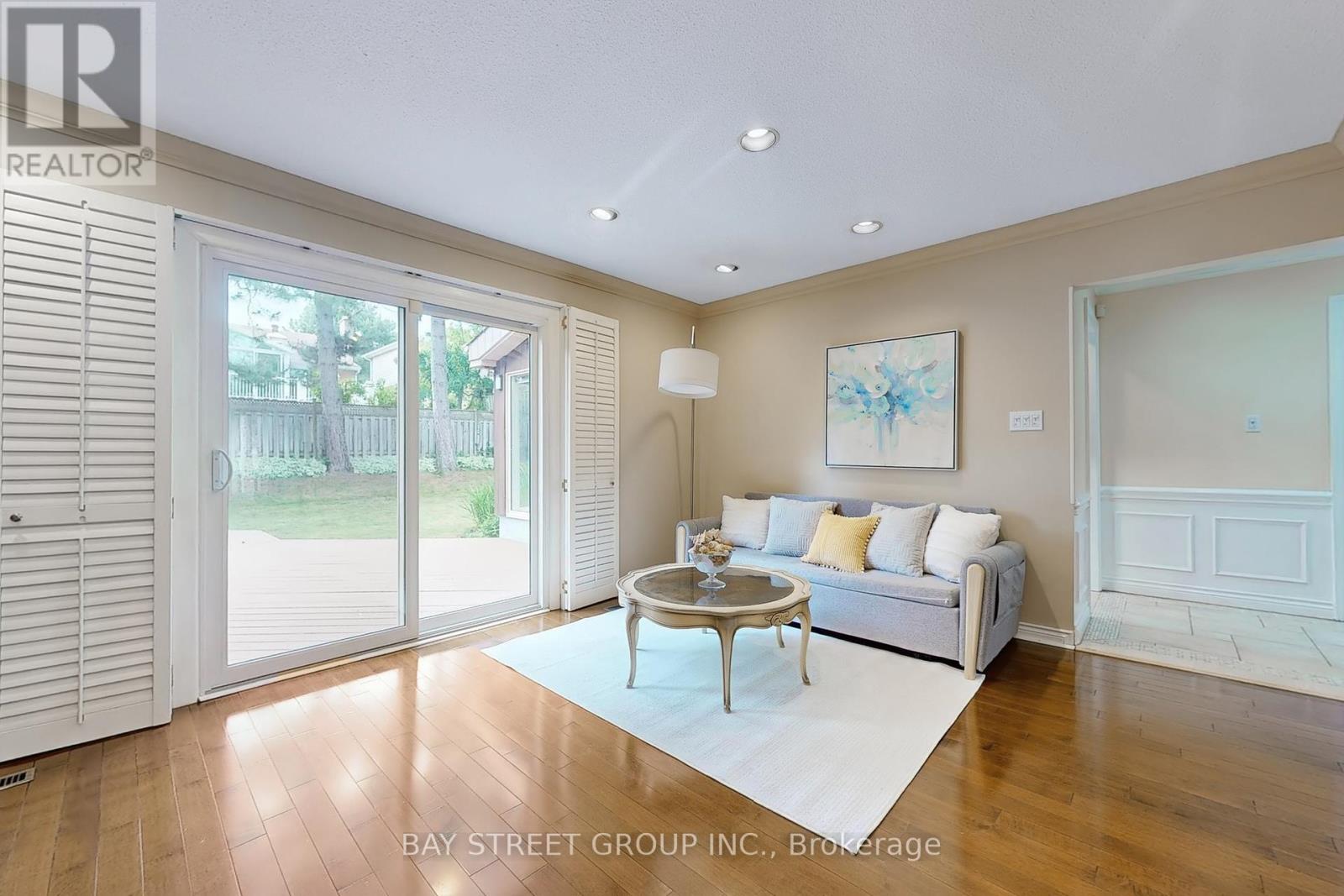 33 Roman Road, Markham, Ontario  L3T 4J8 - Photo 10 - N12374098