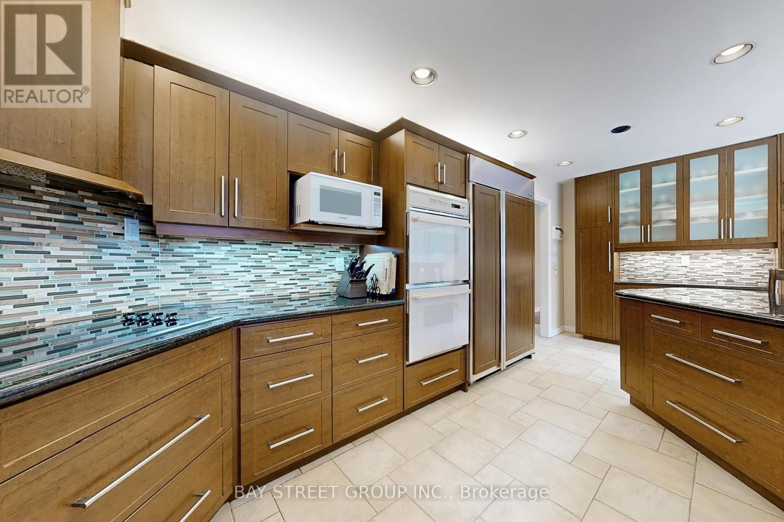 33 Roman Road, Markham, Ontario  L3T 4J8 - Photo 17 - N12374098