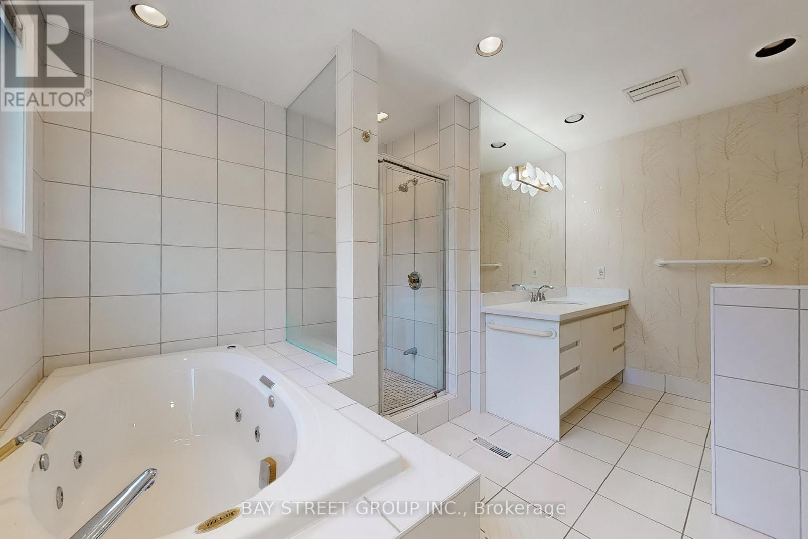 33 Roman Road, Markham, Ontario  L3T 4J8 - Photo 30 - N12374098