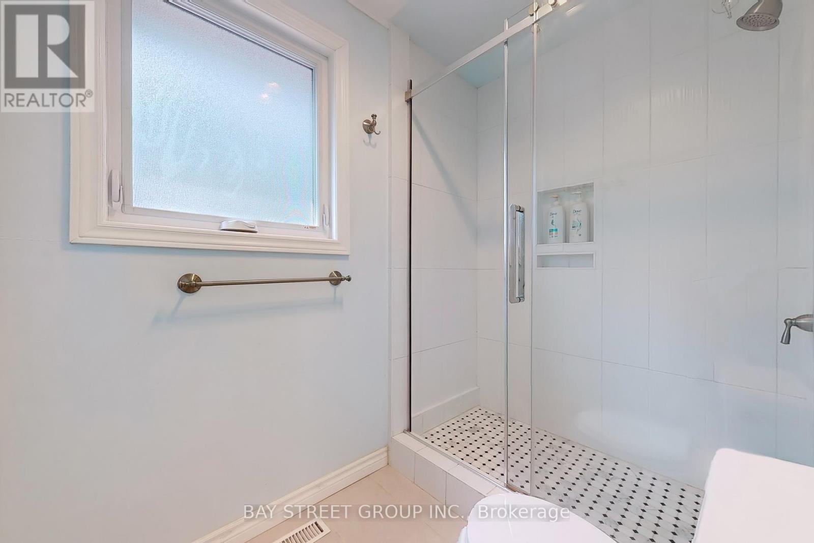 33 Roman Road, Markham, Ontario  L3T 4J8 - Photo 36 - N12374098
