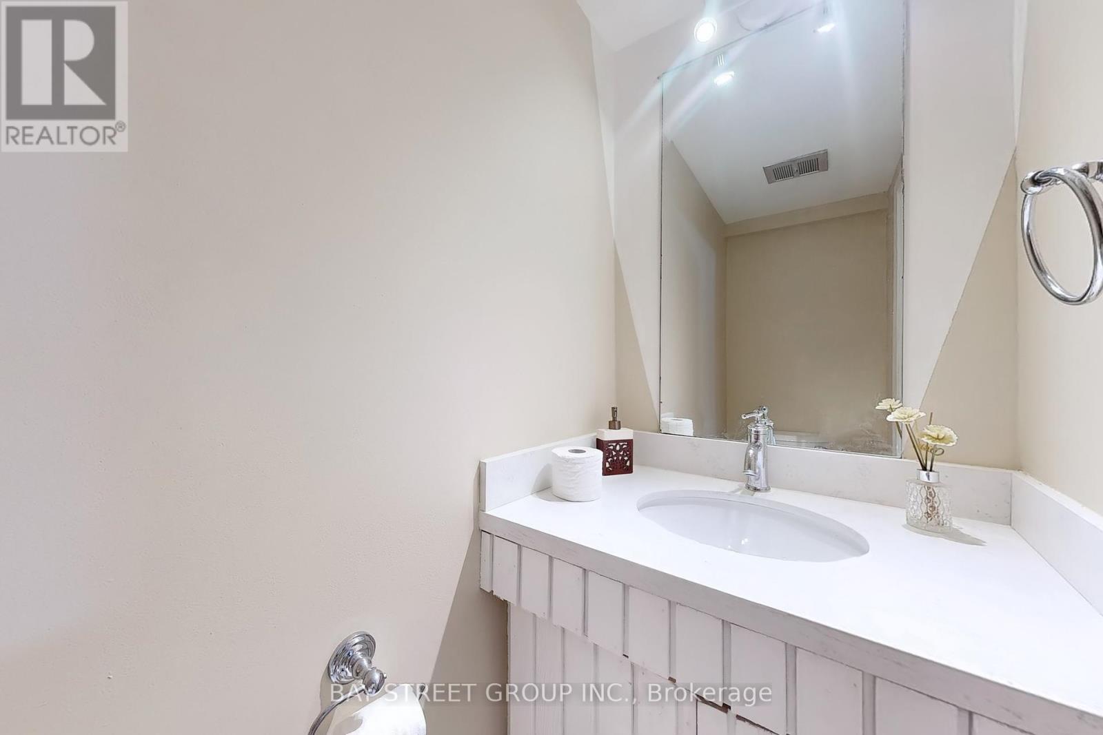 33 Roman Road, Markham, Ontario  L3T 4J8 - Photo 43 - N12374098