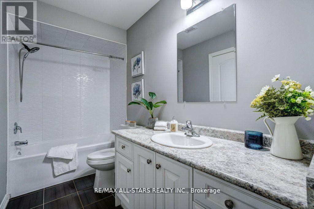 19 Michael Cummings Court, Uxbridge, Ontario  L9P 0E6 - Photo 25 - N12374129