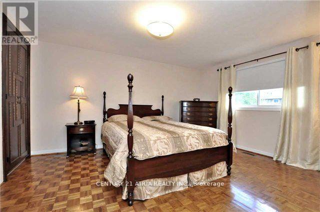 210 Centre Street W, Richmond Hill, Ontario  L4C 5K1 - Photo 13 - N12374145