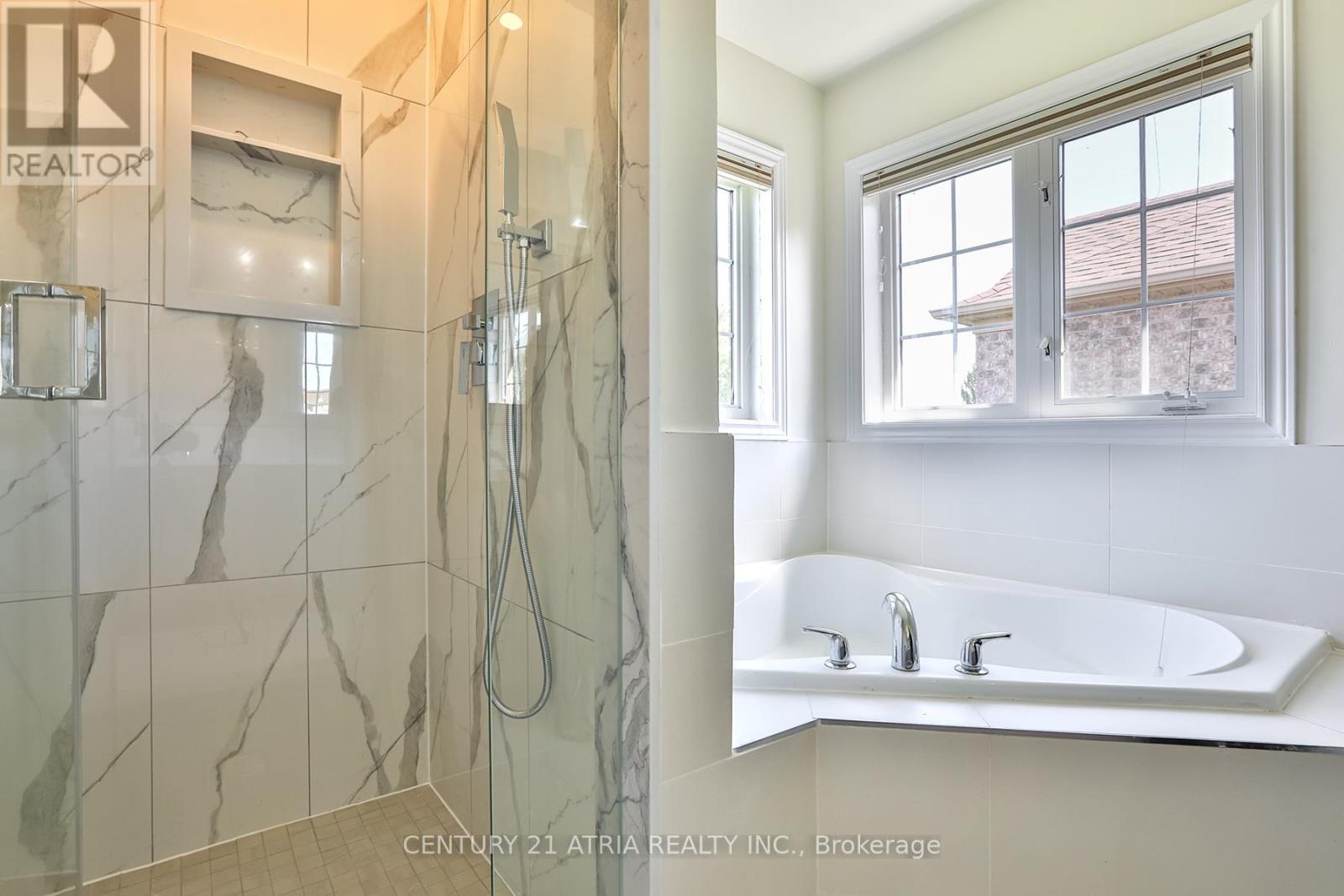 68 Sunburst Crescent, Markham, Ontario  L6E 1R3 - Photo 17 - N12374163