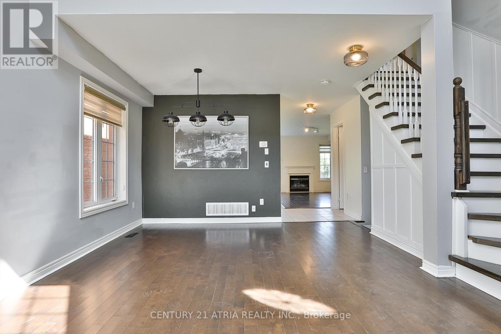 68 Sunburst Crescent, Markham, Ontario  L6E 1R3 - Photo 4 - N12374163