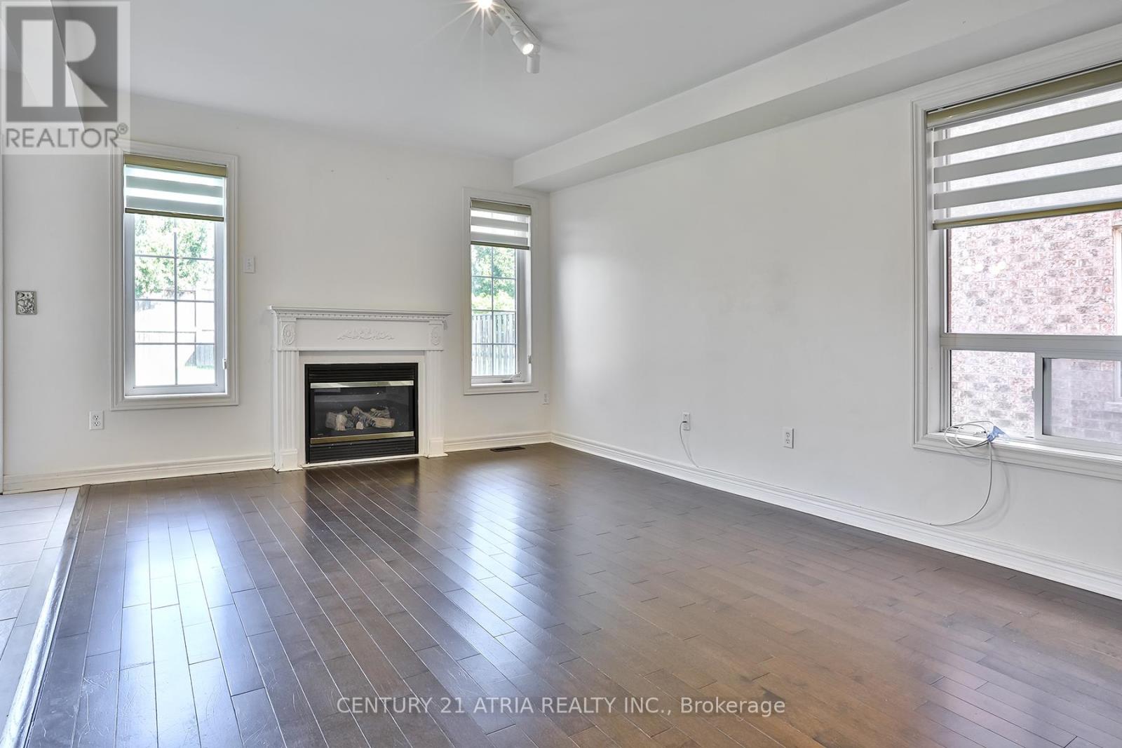 68 Sunburst Crescent, Markham, Ontario  L6E 1R3 - Photo 8 - N12374163