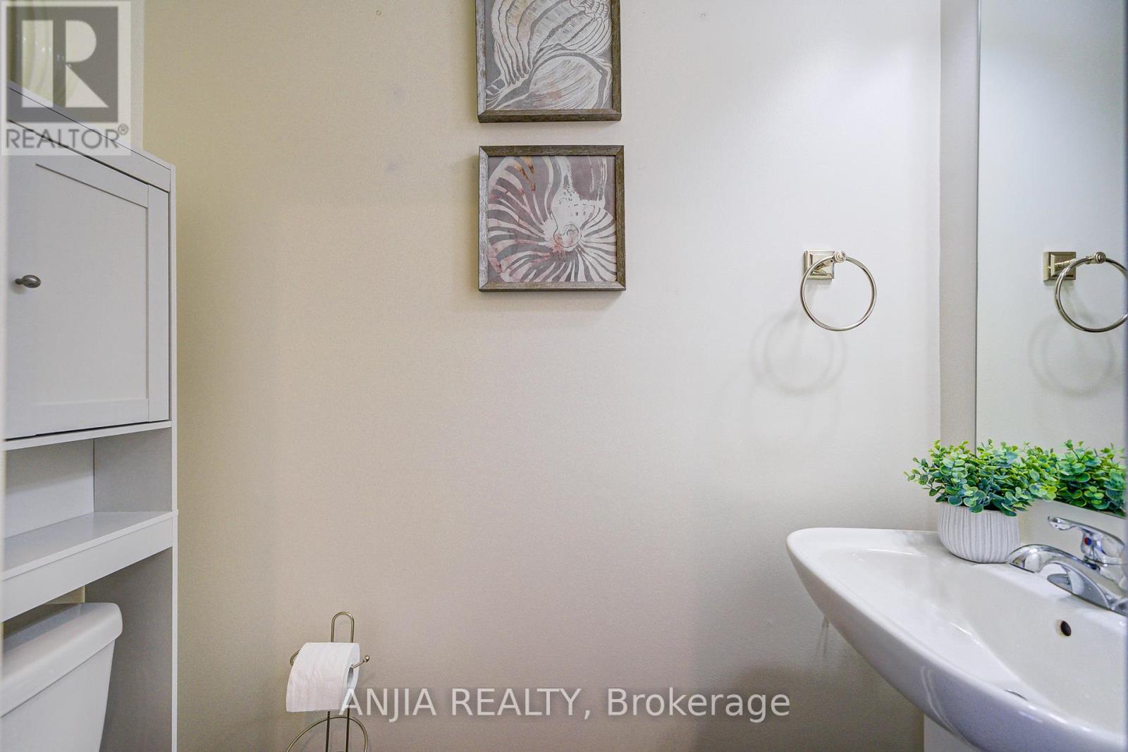 156 Glad Park Avenue, Whitchurch-Stouffville, Ontario  L4A 1X1 - Photo 43 - N12374171
