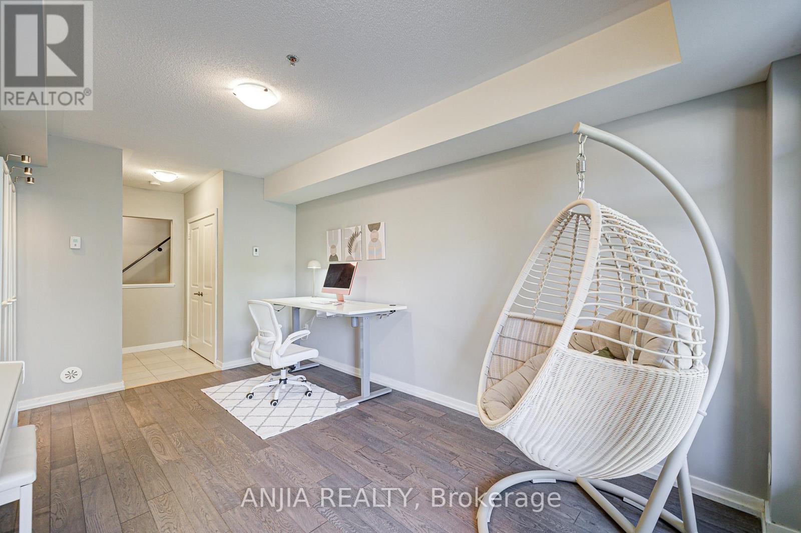 156 Glad Park Avenue, Whitchurch-Stouffville, Ontario  L4A 1X1 - Photo 5 - N12374171
