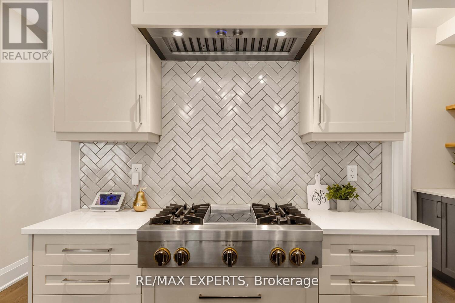 75 Bethpage Crescent, Newmarket, Ontario  L3X 1B8 - Photo 21 - N12374232