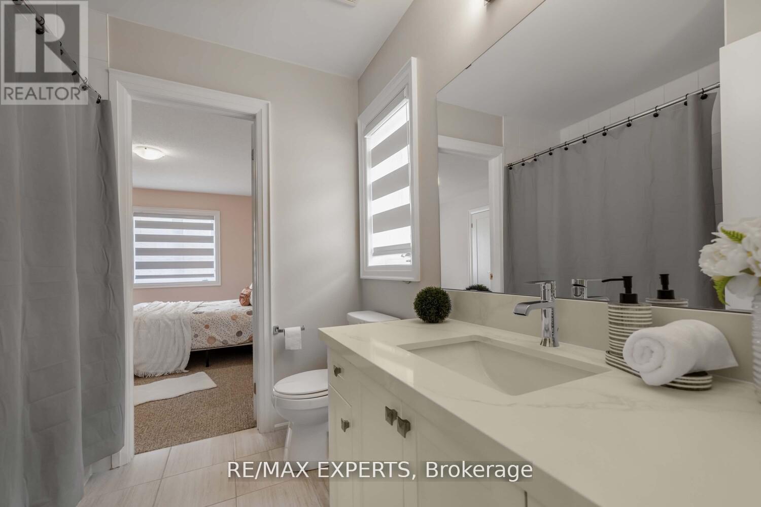 75 Bethpage Crescent, Newmarket, Ontario  L3X 1B8 - Photo 36 - N12374232