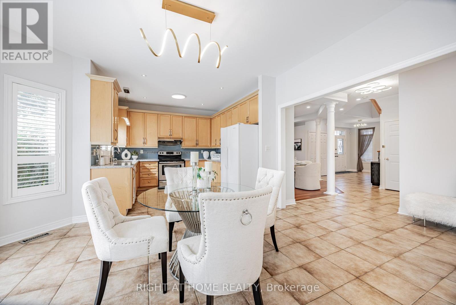 122 Annina Crescent, Markham, Ontario  L3R 4S5 - Photo 12 - N12374251