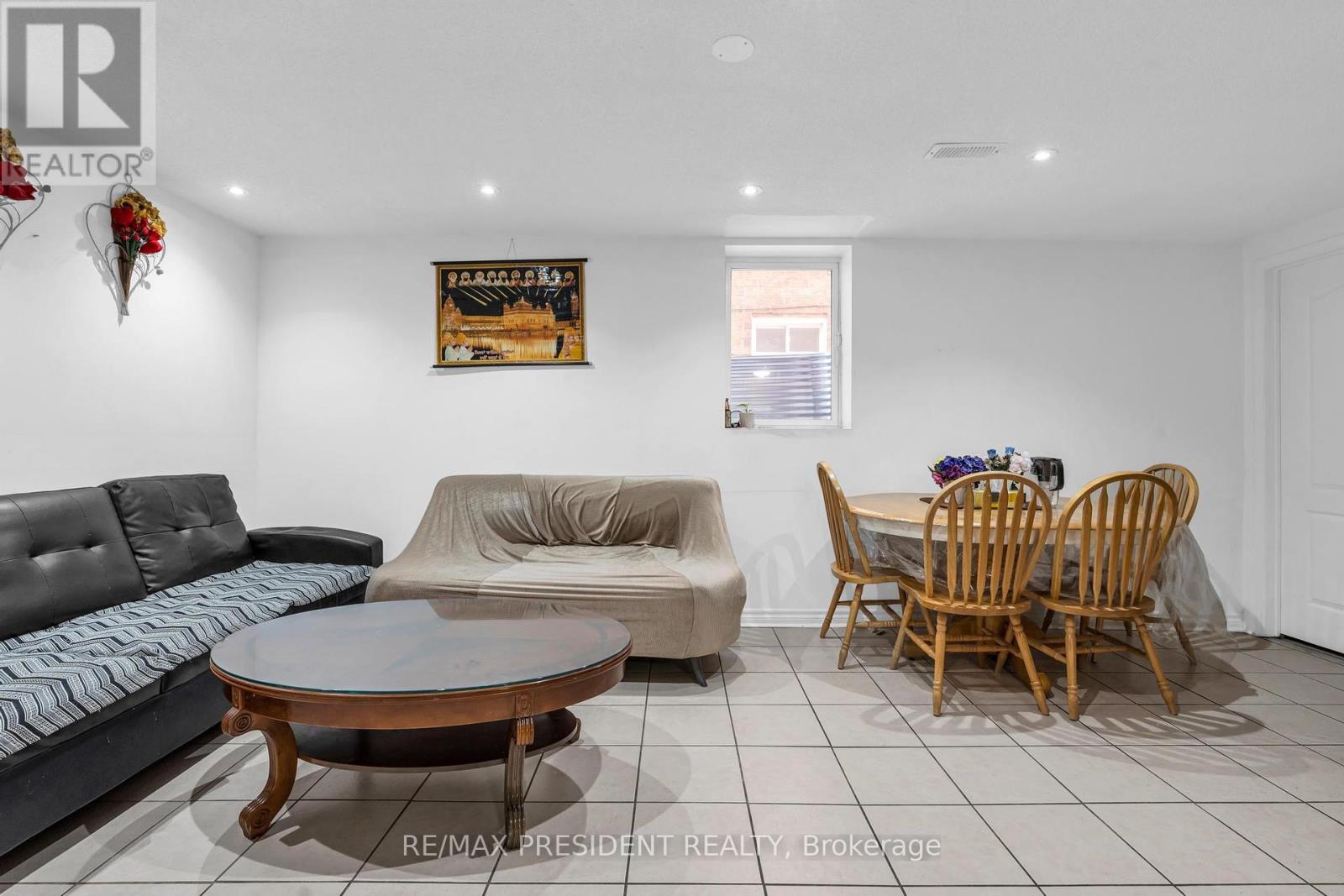 11 Oxtail Lane, Brampton, Ontario  L6X 5E2 - Photo 37 - W12374061