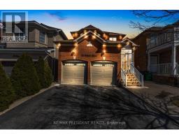 11 OXTAIL LANE, Brampton, Ontario
