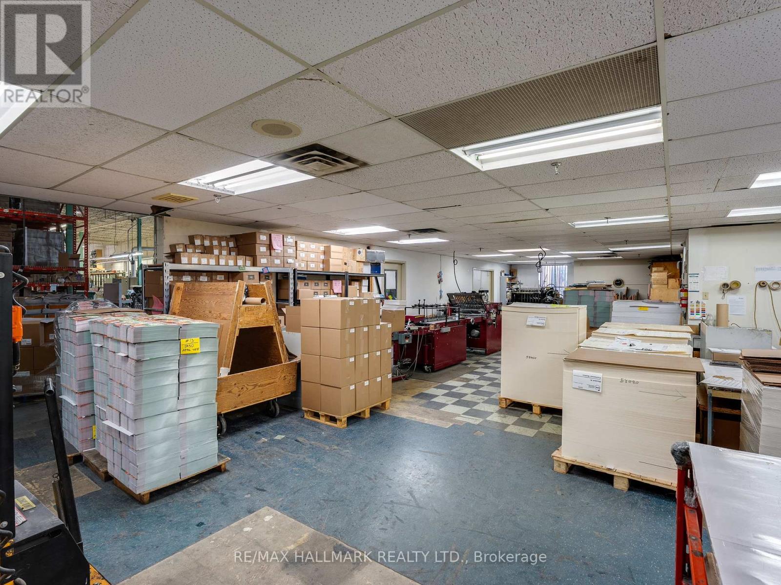 230 Eddystone Avenue, Toronto, Ontario  M3N 1H7 - Photo 30 - W12374071
