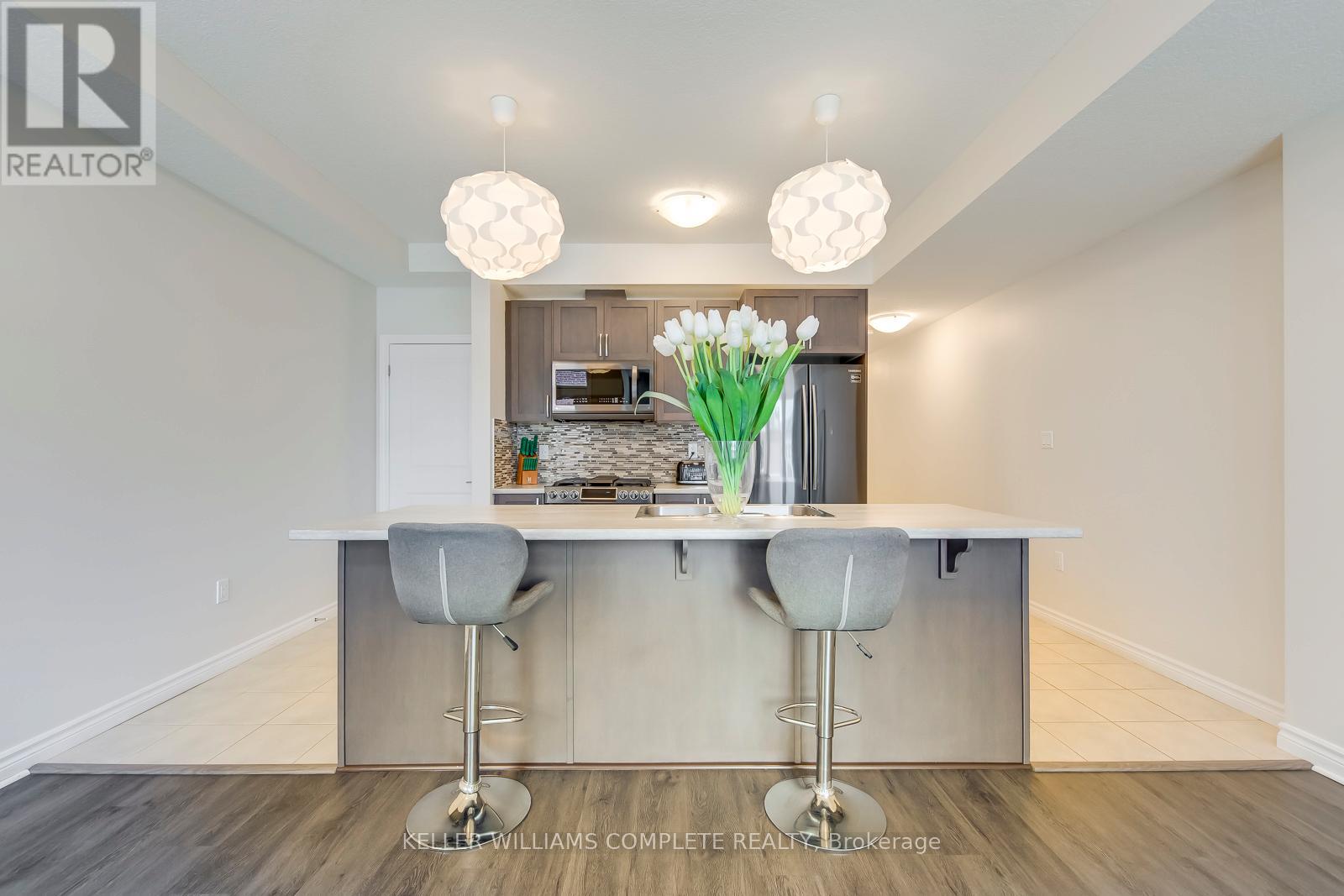 76 - 445 Ontario Street S, Milton, Ontario  L9T 9K4 - Photo 6 - W12374134