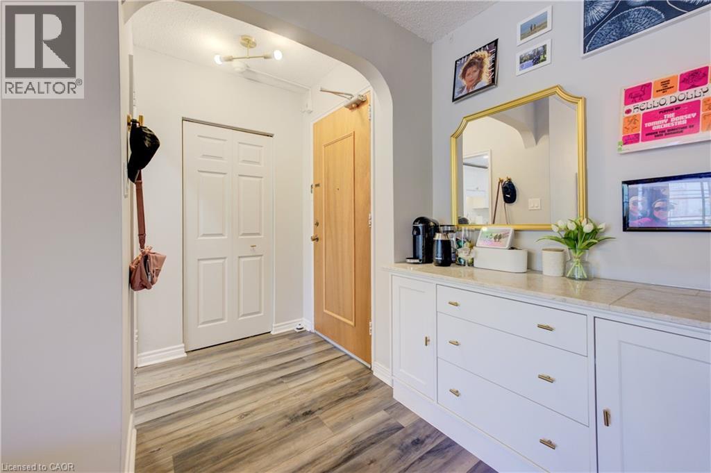 Property at 45 WESTMOUNT Road N Unit# 302 image 3