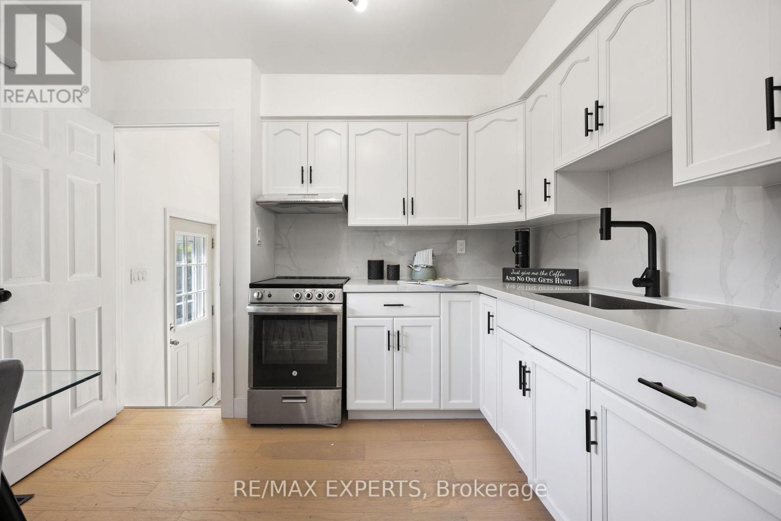 154 Renfield Street, Guelph, Ontario  N1E 4B2 - Photo 7 - X12374107