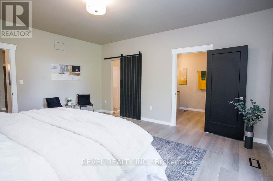 5 Scott Drive, Norfolk (Port Dover), Ontario  N0A 1N7 - Photo 17 - X12374164