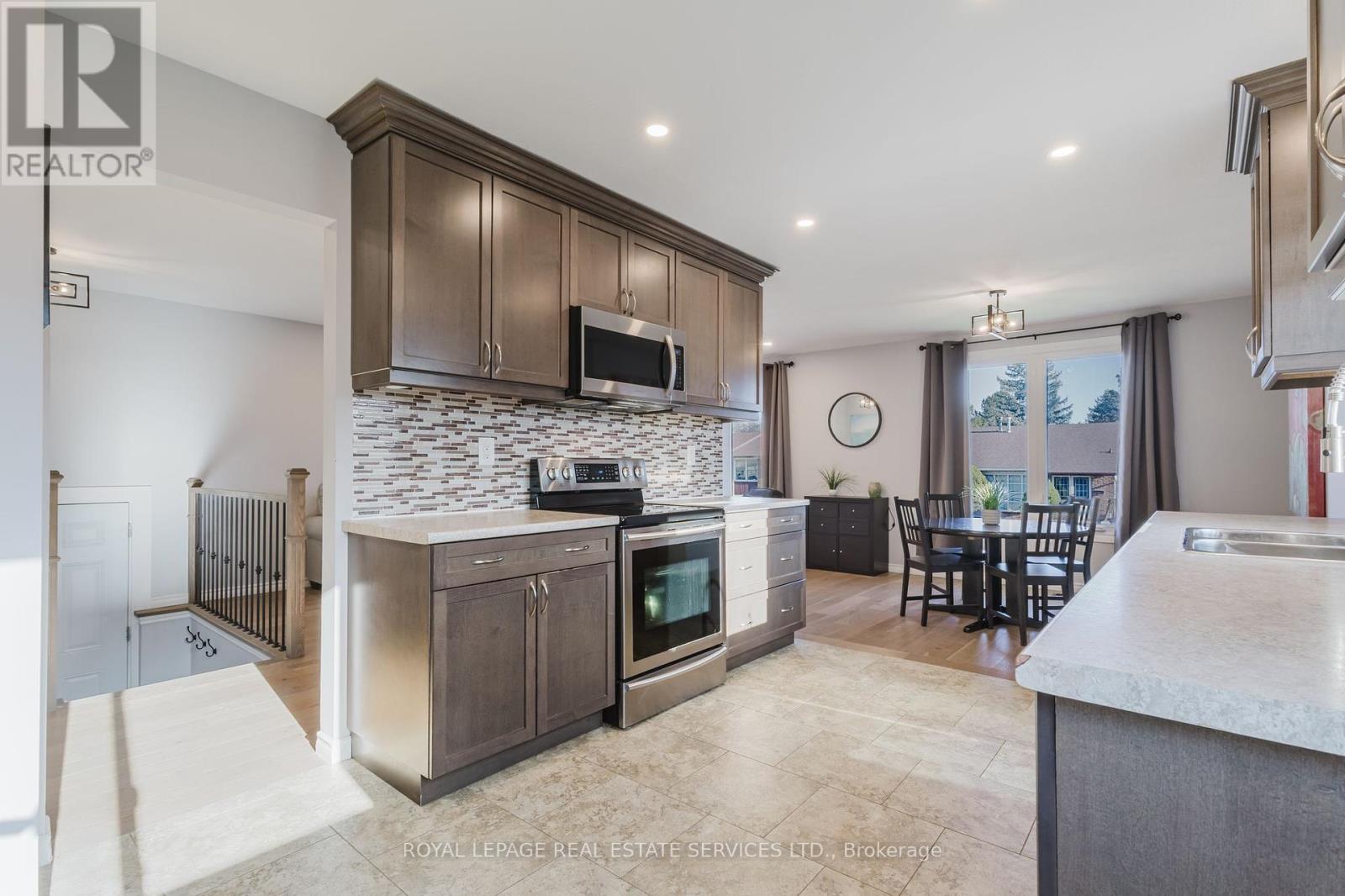 19 Southglen Road, Brant, Ontario  N3R 6Z8 - Photo 14 - X12374183