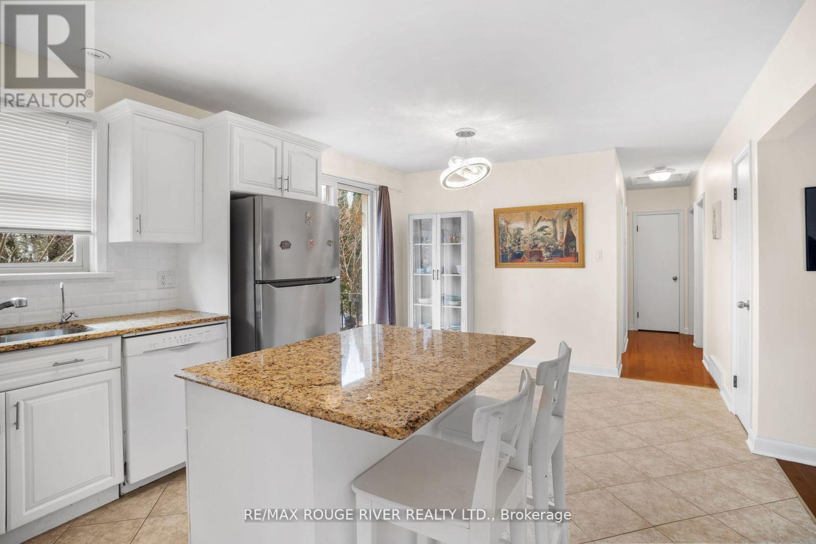 6478 Brock Street, Niagara Falls, Ontario  L2J 1W3 - Photo 6 - X12374217