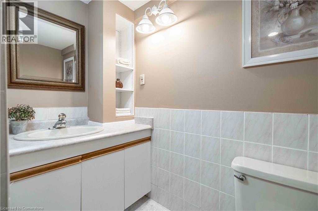 179 Buckingham Drive, Hamilton, Ontario  L9C 2G9 - Photo 39 - 40751494